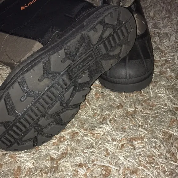 Columbia powder bug snow boots