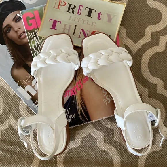 “Coutgo” white sandals; size 7; NWOT