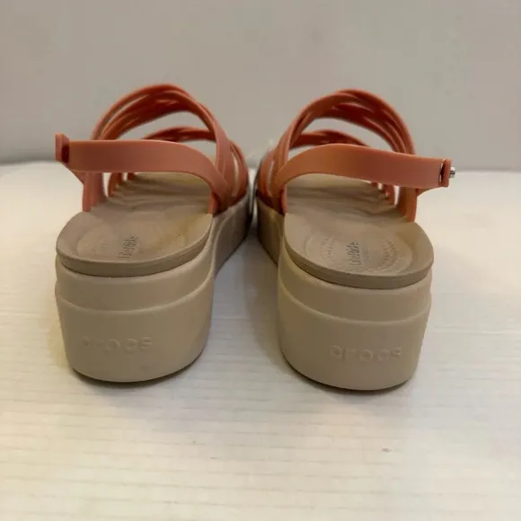 Crocs Brooklyn Strappy Lowwdg Lite Ride Sandals