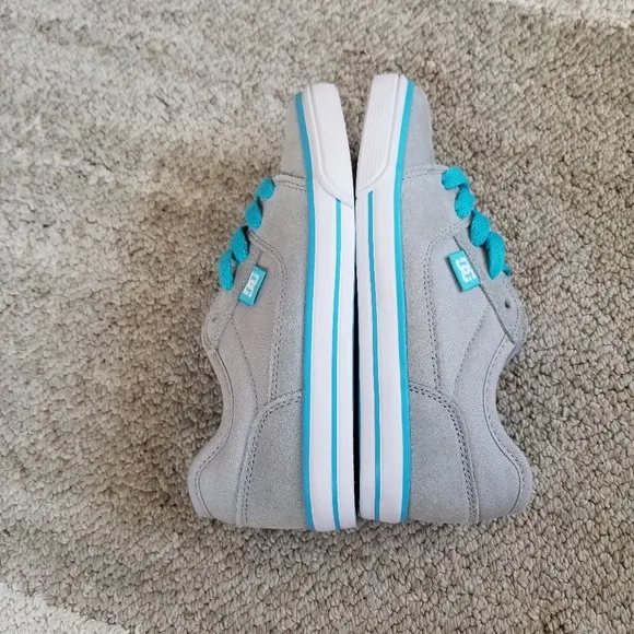 DC Tonik Suede Sneakers