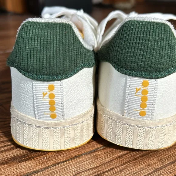 Diadora Game L Low Icona unisex sneakers Men’s sz 7 / Womens 8.5 green and gold