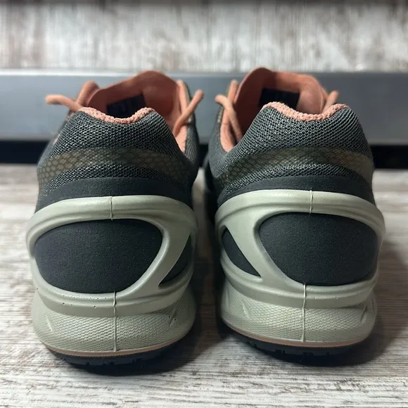 Ecco Biom Fjuel Tie Walking Shoes Women’s Sz 11