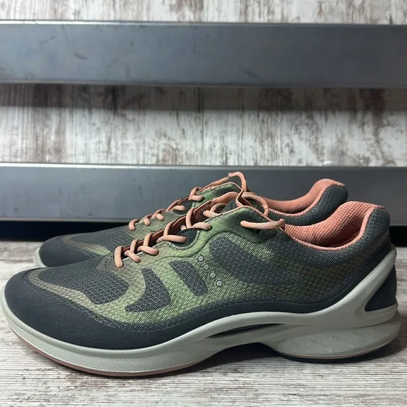 Ecco Biom Fjuel Tie Walking Shoes Women’s Sz 11