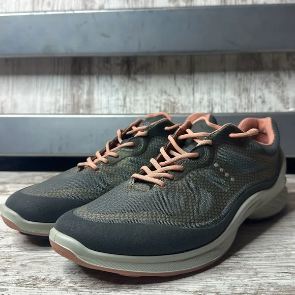Ecco Biom Fjuel Tie Walking Shoes Women’s Sz 11