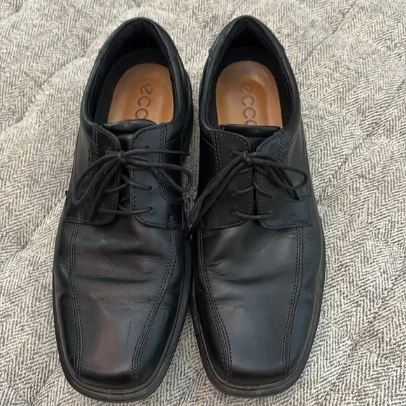 Ecco leather dress shoes size 11