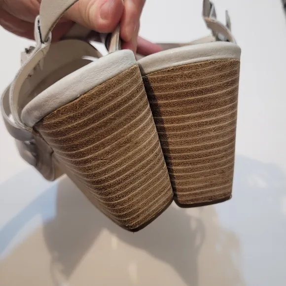 Eileen Fisher Light Blue Leather Sandals Size 9.5