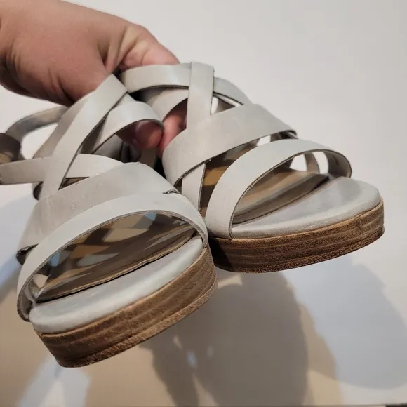 Eileen Fisher Light Blue Leather Sandals Size 9.5