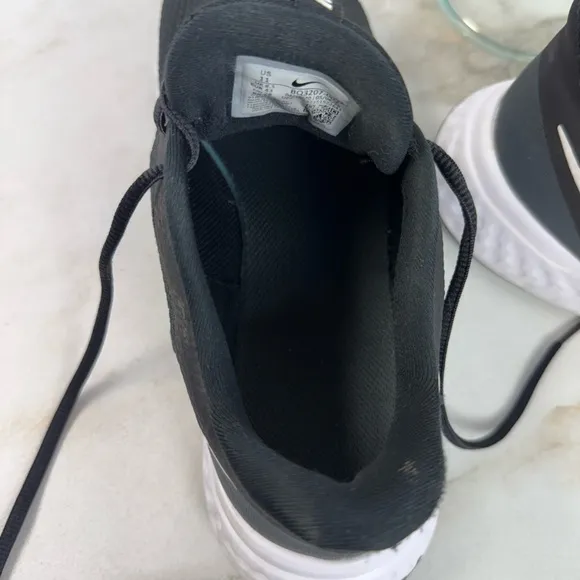 EUC Nike Men's Revolution 5 Running Shoes Sneakers, Black White, Sz 11