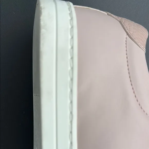 Fendi Women's Pink Sneakers Gold Vitello Vitello St Daino Size 37.5