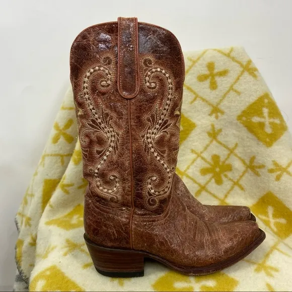 Ferrini distressed crackle leather boots cognac color. Size 6B