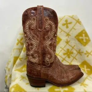 Ferrini distressed crackle leather boots cognac color. Size 6B
