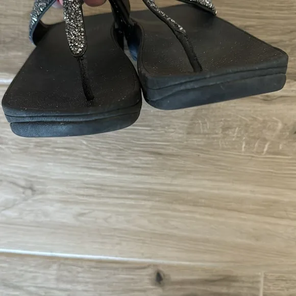 Fitflop 8 Fino Quartz Toe Post sandals