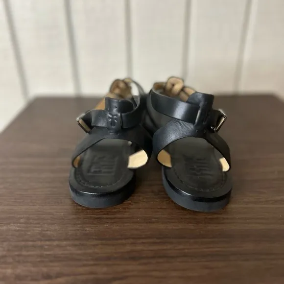 Frye Taylor Sandals, estimated size 11. (See measurements)