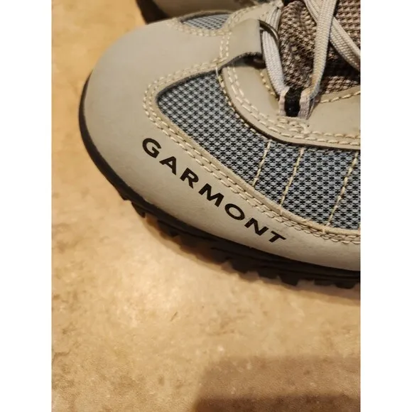 Garmont Gore-Tex Women's Gray Hiking Boots Thinsulate Ultra Insulation Size 10.5
