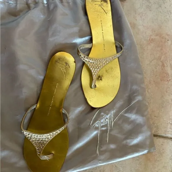 Giuseppe Zanotti Swarovski Crystals Embellished Sandal thong dress shoes flats