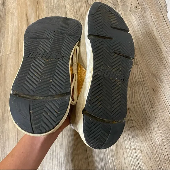 Golden Goose Italy Running Shoes size 9.5