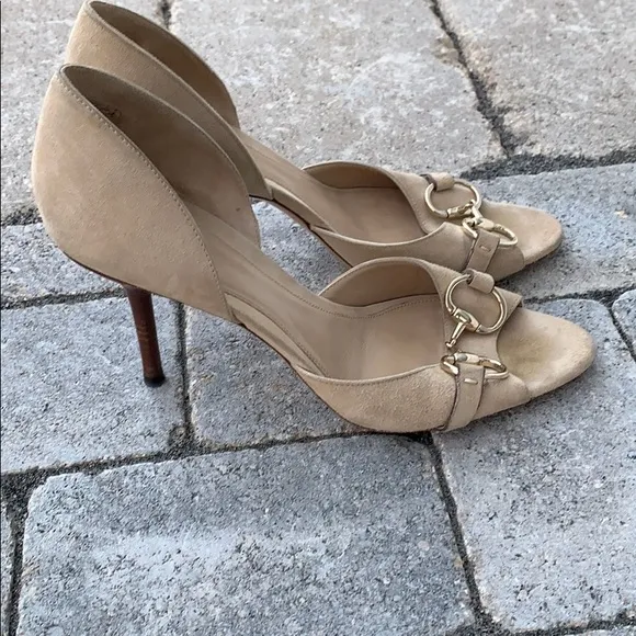 Gucci sandals size 8.5