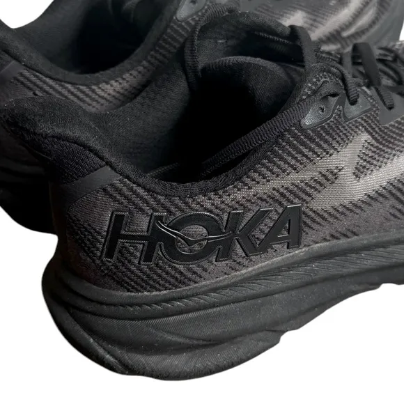 Hoka Clifton 9 Black Athletic Running Shoe Mens Size US 9.5D