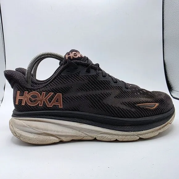 Hoka One One Clifton 9 Womens Size 8 B Black Athletic Shoes Running Walking