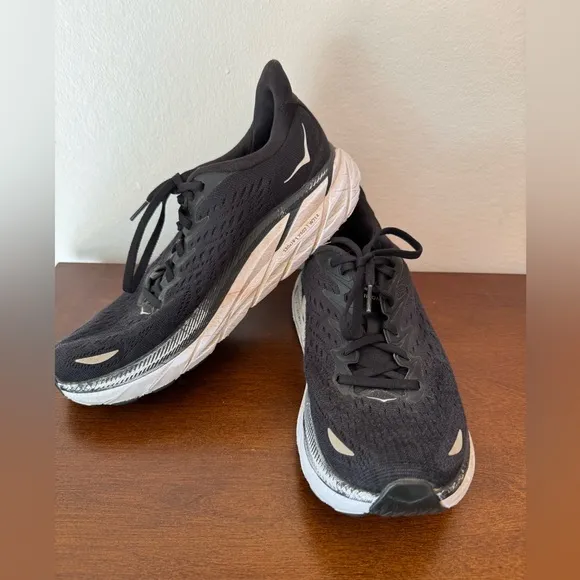 Hoka Womens Clifton 8 Running Shoes - Size 8