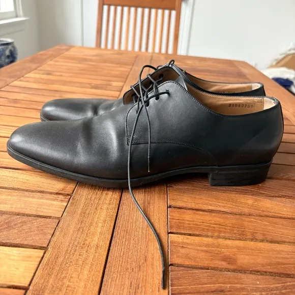 Hugo Boss Classic Black Leather Men's Dress Shoes