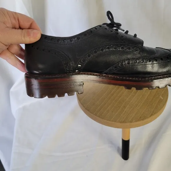 Johnston &amp; Murphy J&amp;M 1850 Black Wingtip 20-4361 Lug Soles Mens Size 9.5M