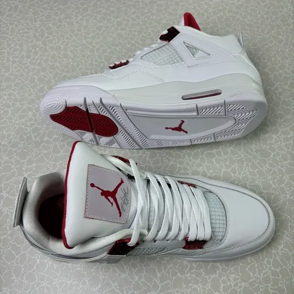Jordan 4 Red Metallic Size 9.5 White &amp; Red Men's Athletic Sneakers (Pre-owned)