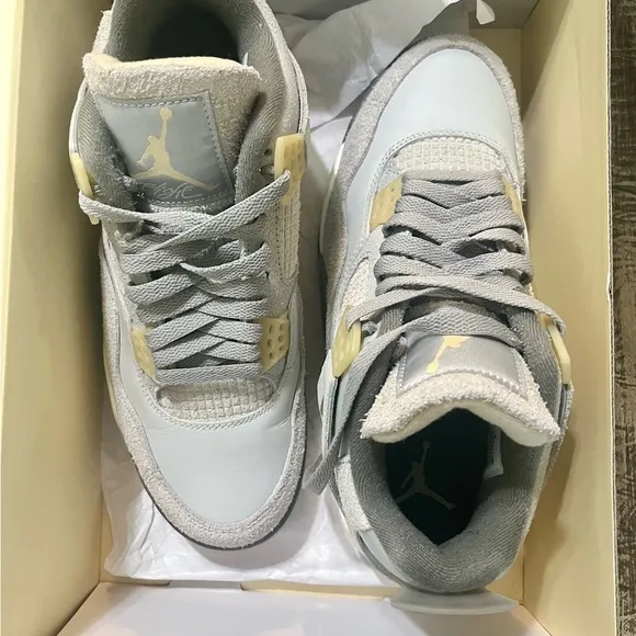 Jordan Gray Sneakers with Mesh and Leather Overlays