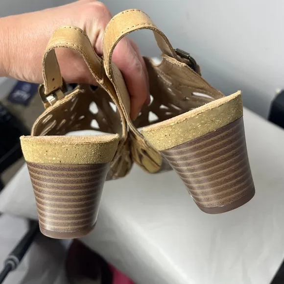Josef Seibel NWOB Camel - Ruth 03 Open Toe Platform Sandal 7-7.5 EU 38 Leather