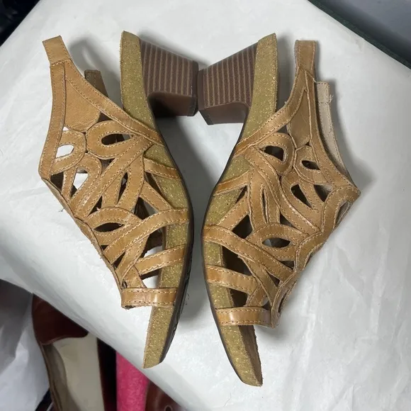 Josef Seibel NWOB Camel - Ruth 03 Open Toe Platform Sandal 7-7.5 EU 38 Leather