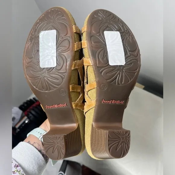Josef Seibel NWOB Camel - Ruth 03 Open Toe Platform Sandal 7-7.5 EU 38 Leather