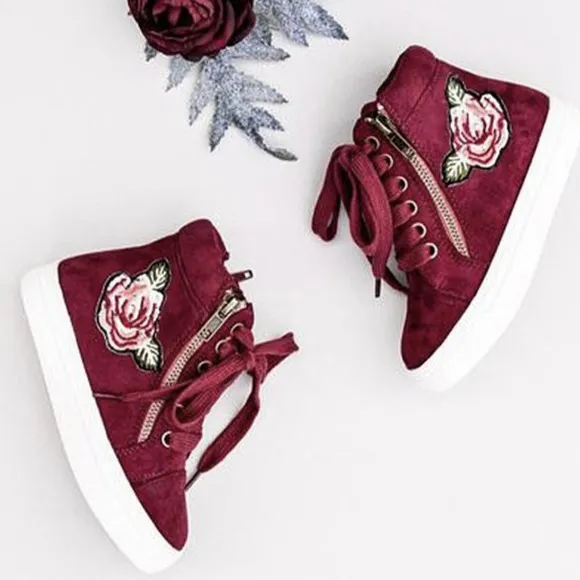 Joyfolie Callie Sneakers