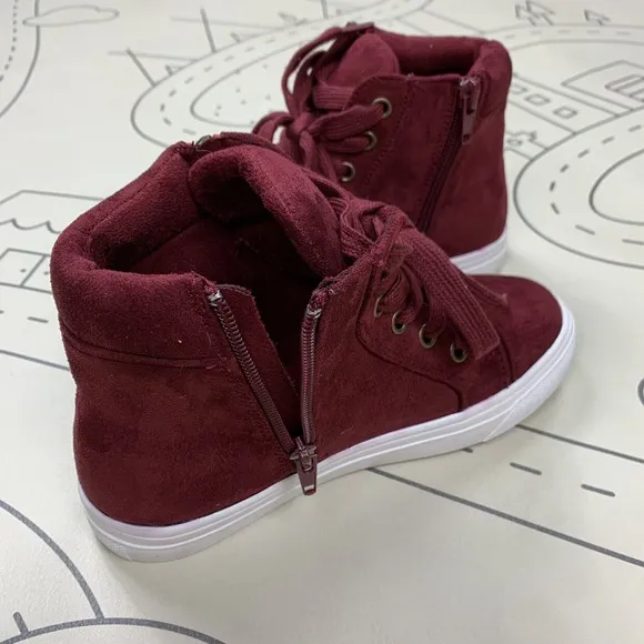 Joyfolie Callie Sneakers