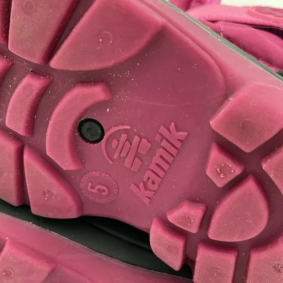 Kamik Snowboots (toddler size 5)