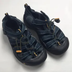Keen Sandals (boys' size 3)