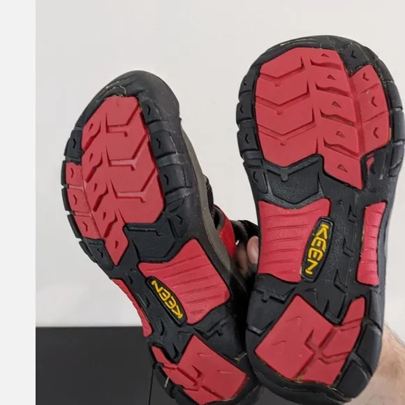 Keen sandals size toddler 13