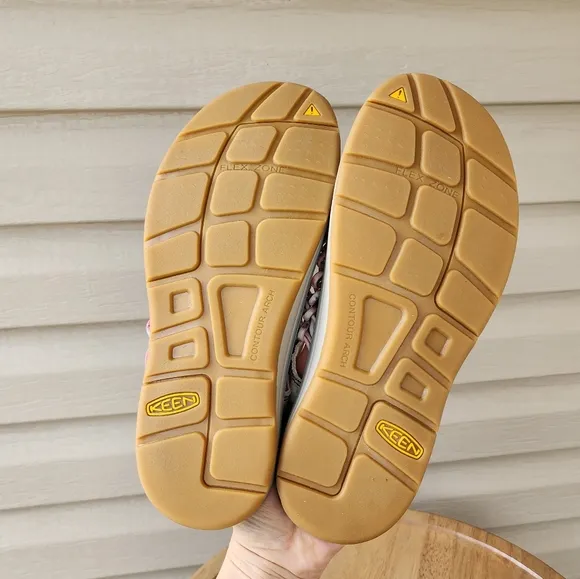 Keen Uneek women's canvas sandals