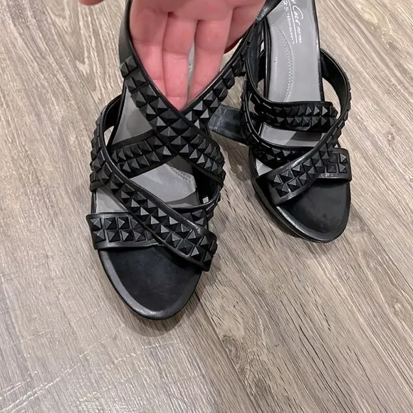 Kenneth Cole black heel’s sandals leather Sz 8,5