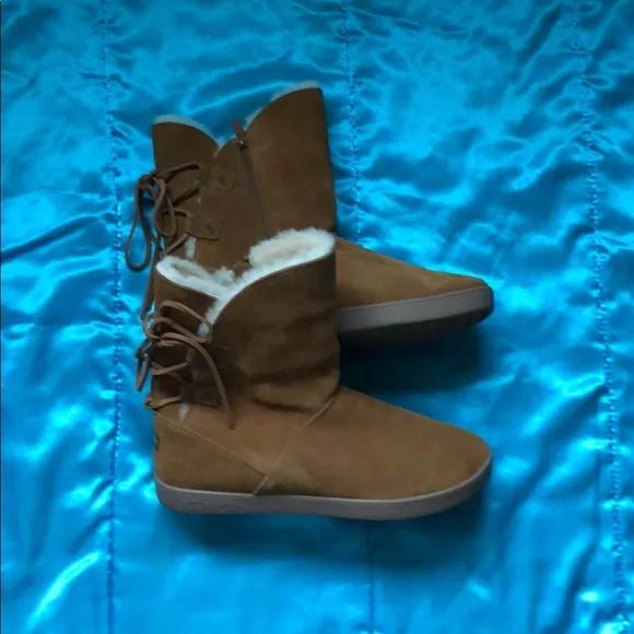 Koolaburra by UGG Shazi Bootie
