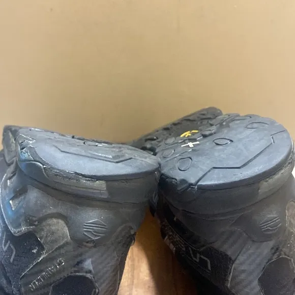 La Sportiva Ultra Raptor II Mid GTX Mens Black Size 10 Wide Goretex Hiking Boots