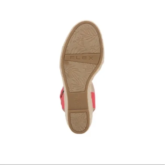 Life Stride espadrille wedge sandal 9 new