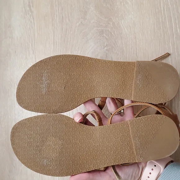 Lilly Pulitzer Neutral Rhinstone Ankle Strap Sandals Sz8.5