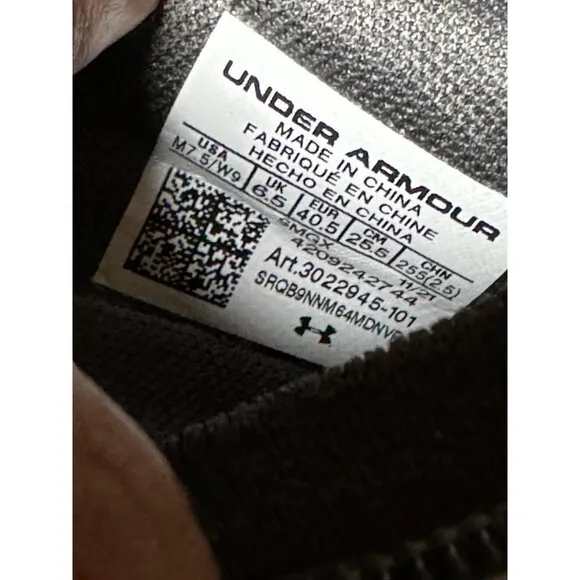 Men 7.5 Under Armour HOVR Summit Fat Tire Cuff Athletic Hiking Boots 3022945-101
