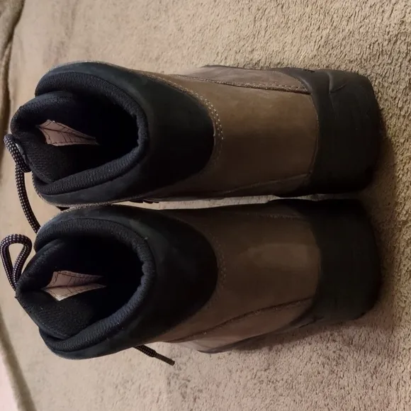 Merrell Women's work/hiking boot Size 8 Graphite and black