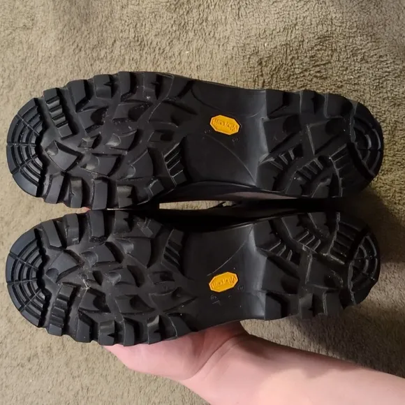 Merrell Women's work/hiking boot Size 8 Graphite and black
