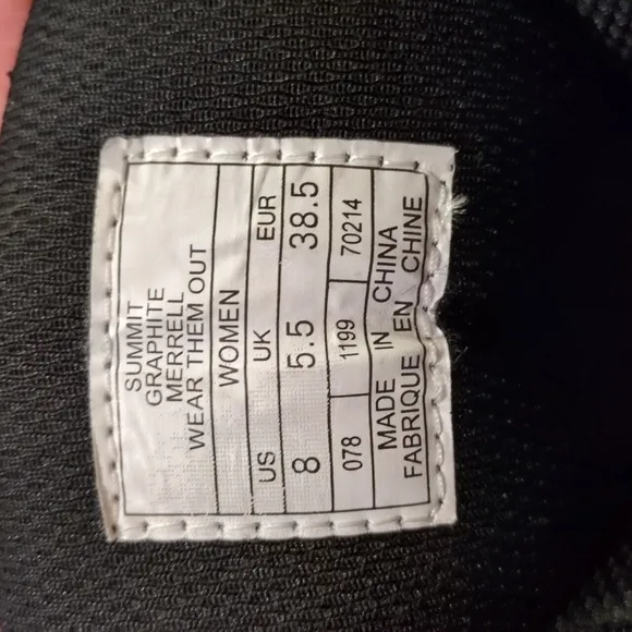 Merrell Women's work/hiking boot Size 8 Graphite and black