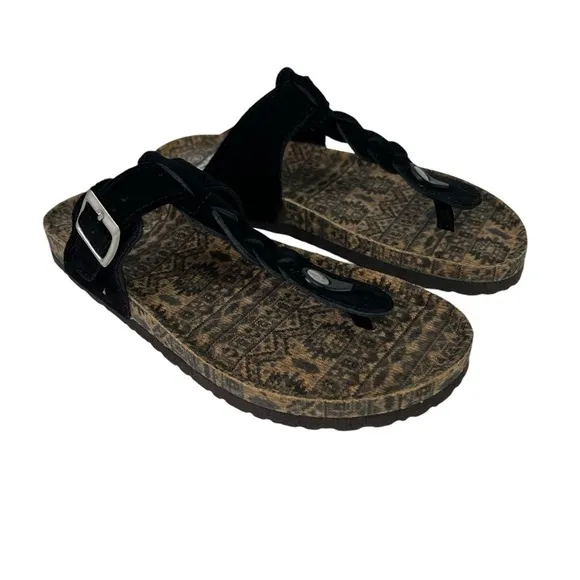 Muk Luks Women’s Sandals Sz 8 Jet Black Genuine Suede Upper Molded Footbed