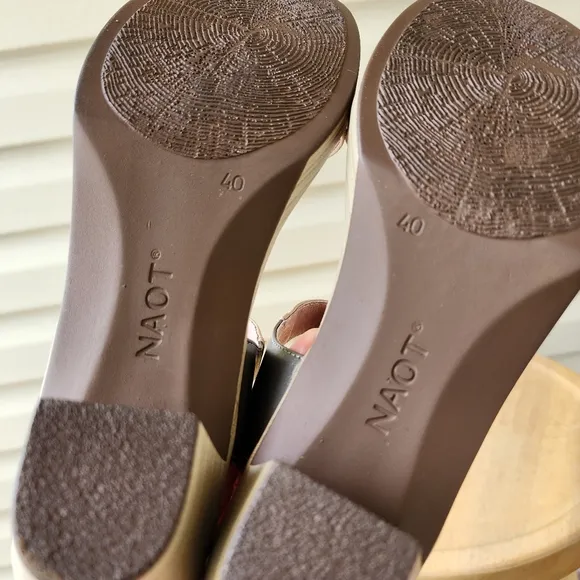 Naot women's Intact sandals