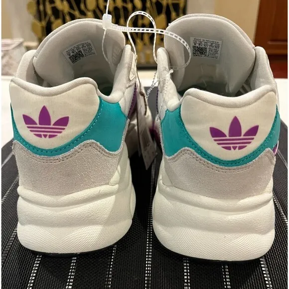 NEW Adidas Retropy F90 Mens Sneakers Size 9 Off White/Aluminium/Sonic Fuchsia