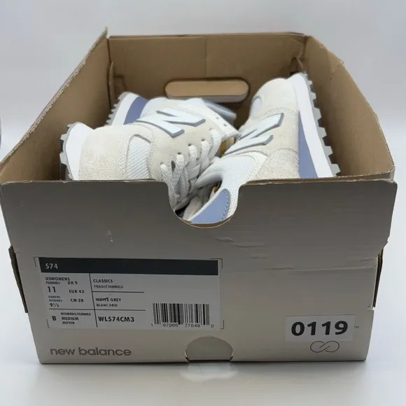 New Balance 574 White Grey Casual Lifestyle Shoes WL574CM3 Women's Size 11 B New